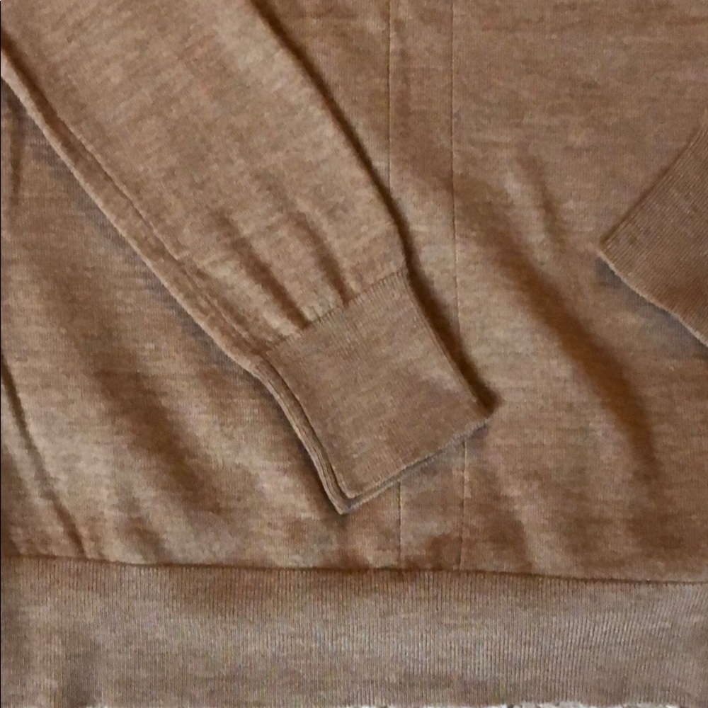 Banana Republic sweater - Picture 5 of 6